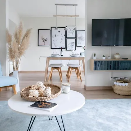 *les Sapins* Cocooning - Idealement Situe - Balcon + Parking リオン