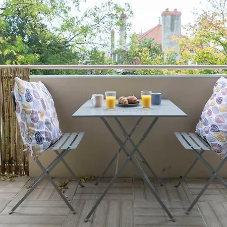 *les Sapins* Cocooning - Idealement Situe - Balcon + Parking アパート リオン